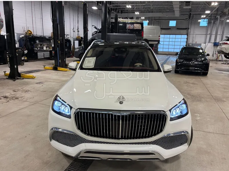 2023 مرسيدس - بنز جي إل إس 600 مايباخ