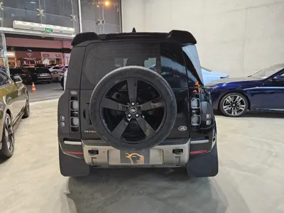 2022 لاند روفر ديفيندر 90