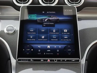 2026 مرسيدس - بنز جي إل سي 200 اي ام جي