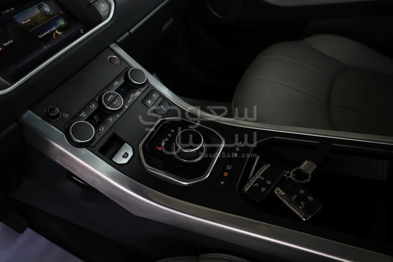 2018 لاند روفر رينج روفر ايفوك