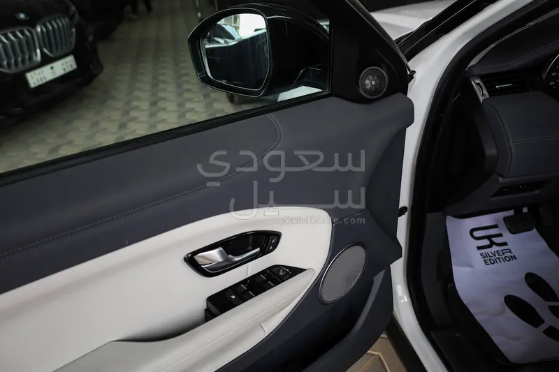 2018 لاند روفر رينج روفر ايفوك