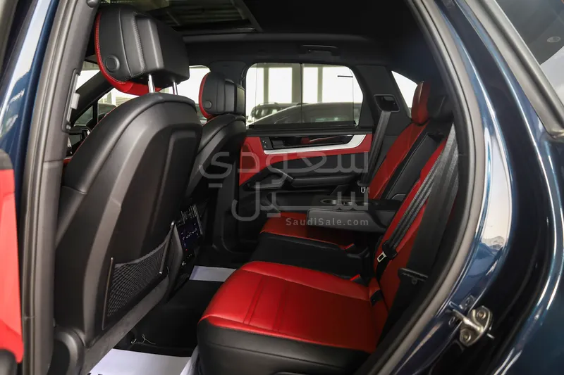 2025 Porsche Cayenne