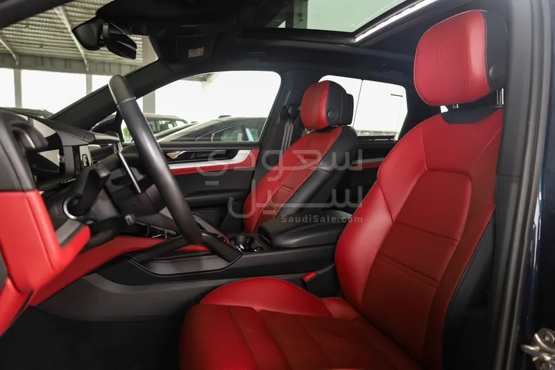 2025 Porsche Cayenne