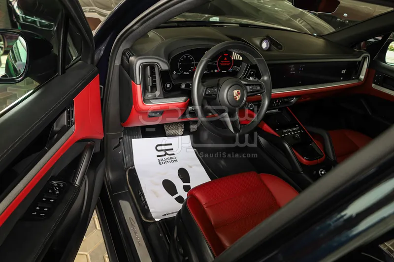 2025 Porsche Cayenne