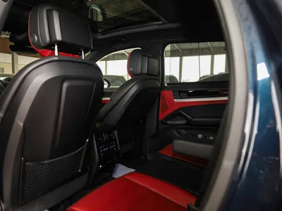 2025 Porsche Cayenne