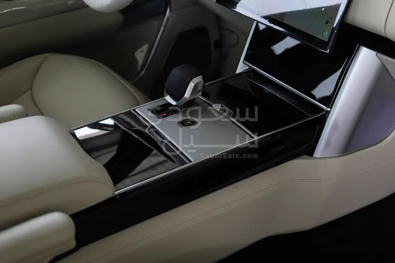 2026 لاند روفر رينج روفر اوتوبيوغرافي