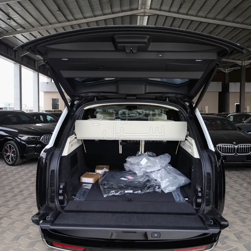 2026 لاند روفر رينج روفر اوتوبيوغرافي