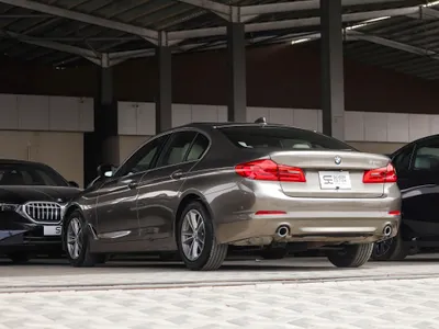 2017 بي ام دبليو الفئة الخامسة 530 أي