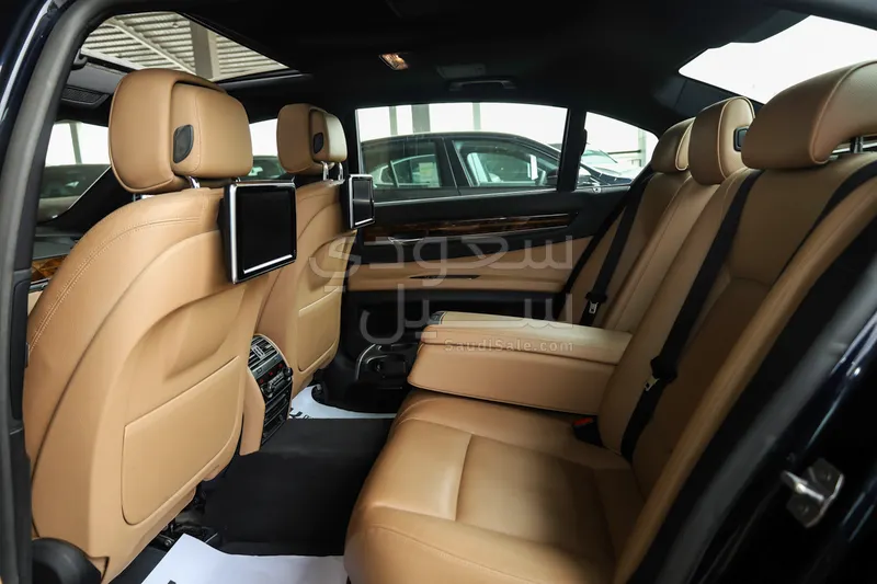 2014 بي ام دبليو الفئة السابعة 740 إل أي