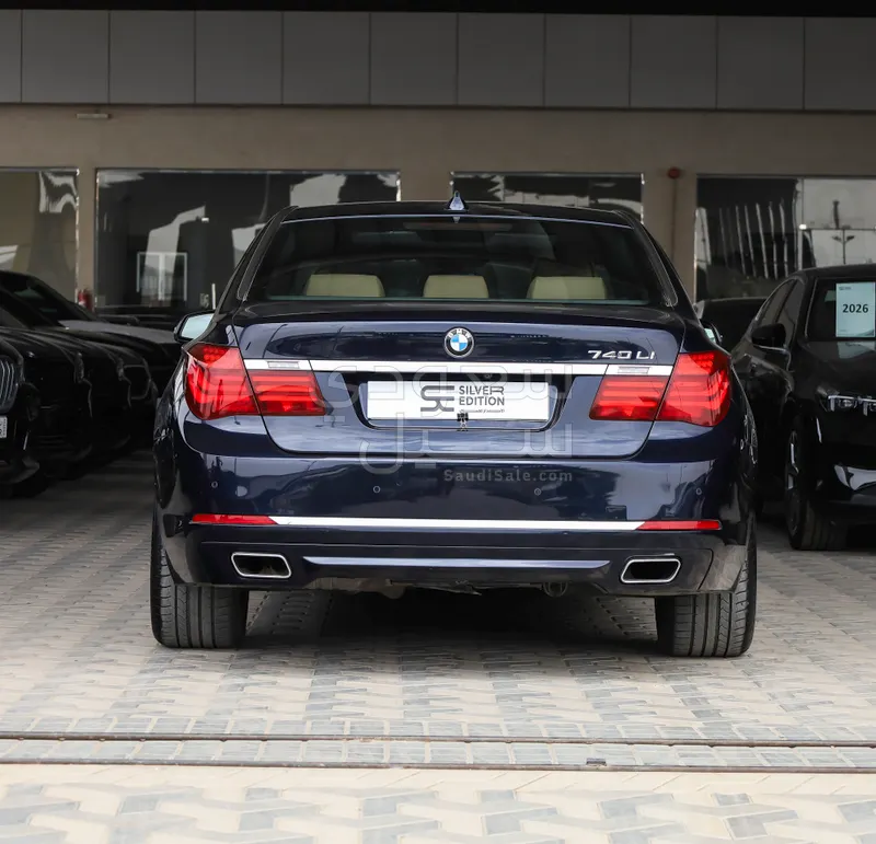 2014 بي ام دبليو الفئة السابعة 740 إل أي