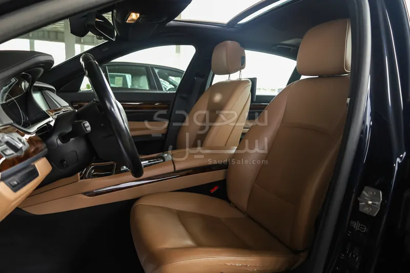 2014 بي ام دبليو الفئة السابعة 740 إل أي