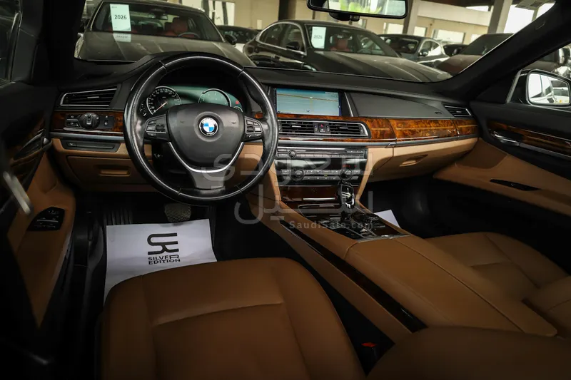 2014 بي ام دبليو الفئة السابعة 740 إل أي