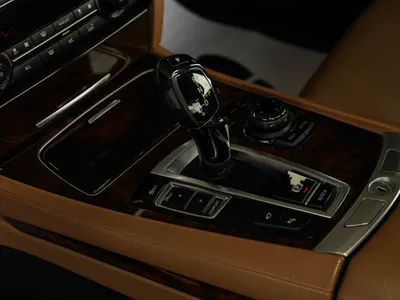 2014 بي ام دبليو الفئة السابعة 740 إل أي