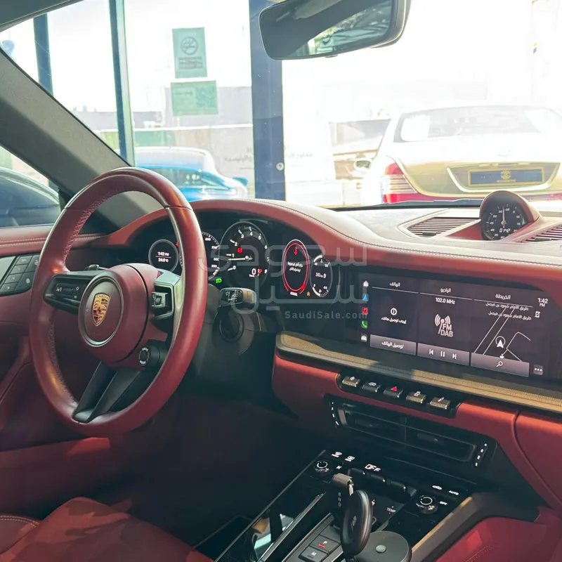 2024 بورش 911 كاريرا اس