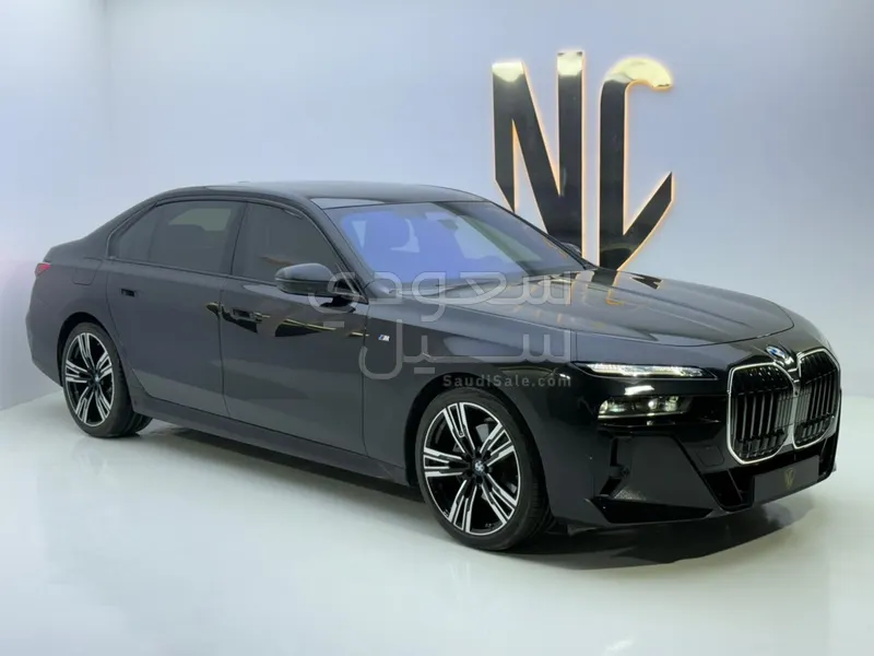 2024 بي ام دبليو الفئة السابعة 735أي