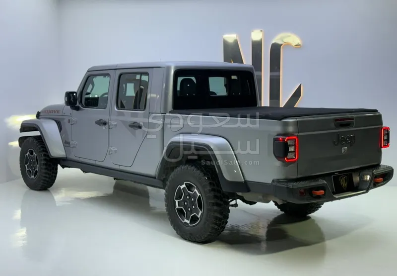 2021 جييب جلادياتور