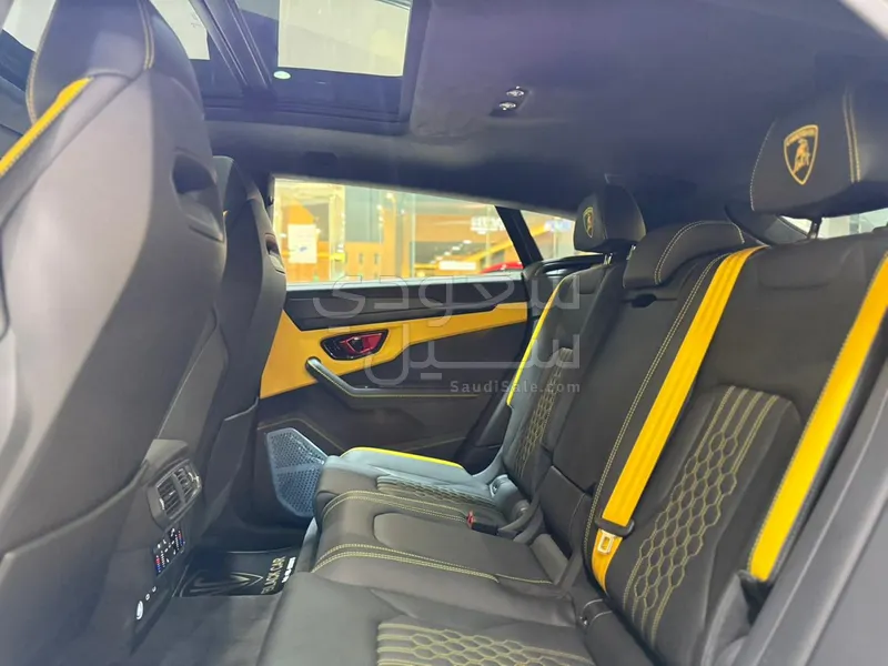 2025 لمبرجيني اوروس اس