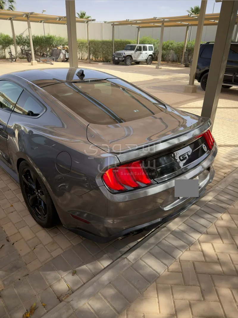 2021 فورد موستانغ جي تي