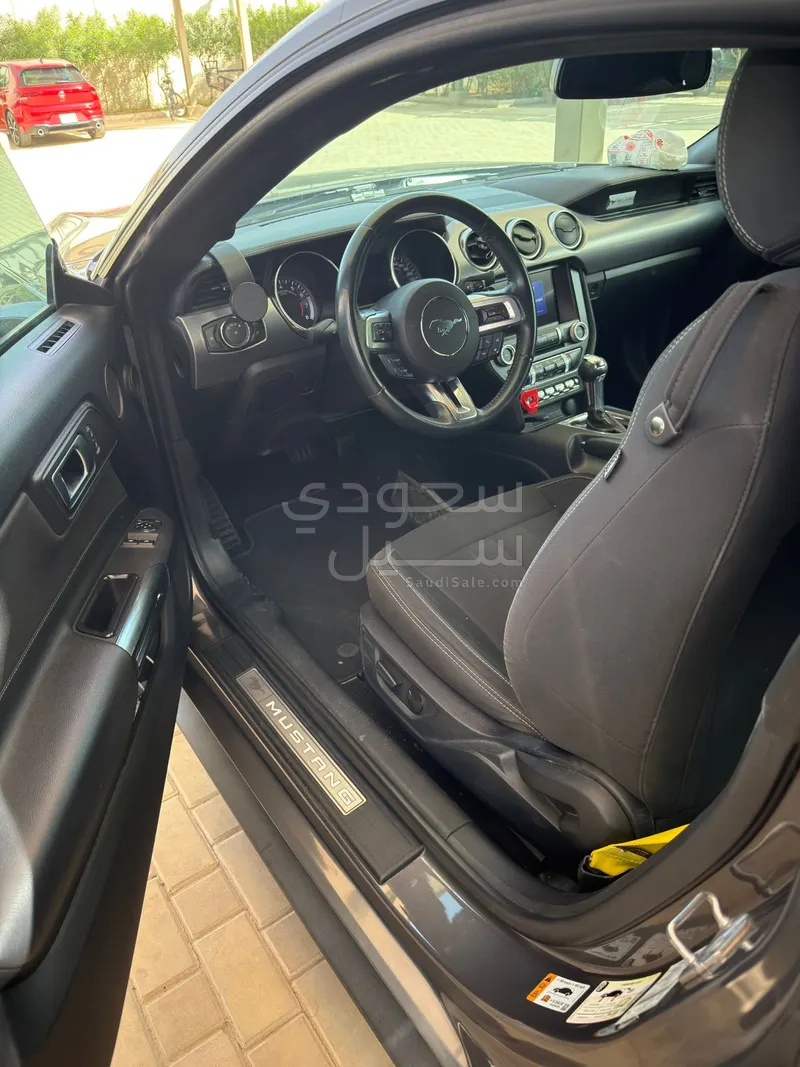 2021 فورد موستانغ جي تي