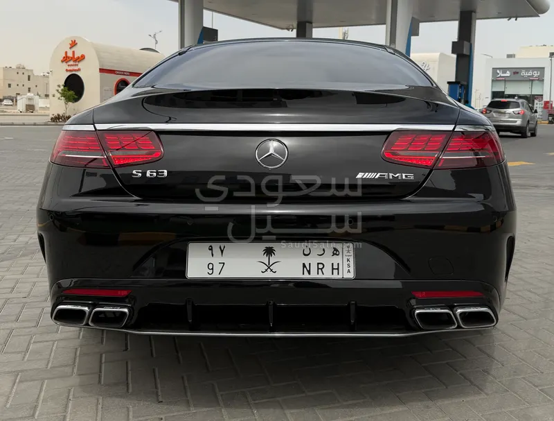 2015 مرسيدس - بنز إس 63 كوبيه