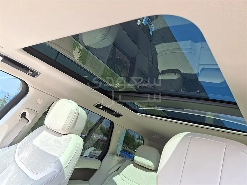 2023 لاند روفر رينج روفر فوج