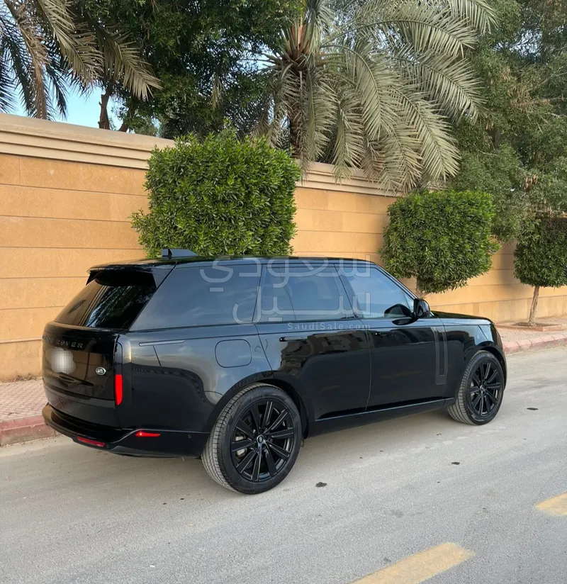 2023 لاند روفر رينج روفر فوج