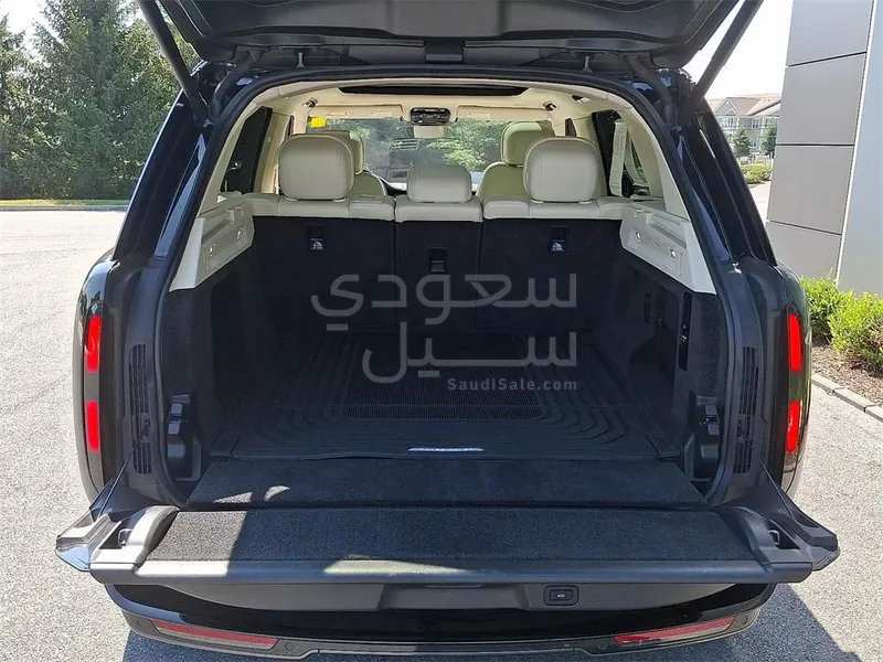 2023 لاند روفر رينج روفر فوج