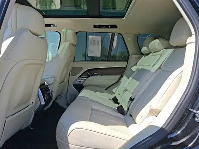 2023 لاند روفر رينج روفر فوج