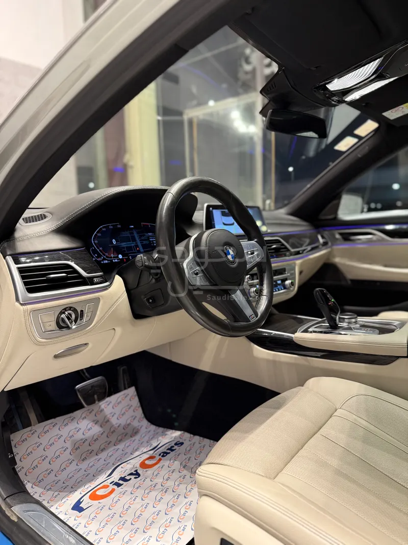 2022 BMW 7 Series 730Li