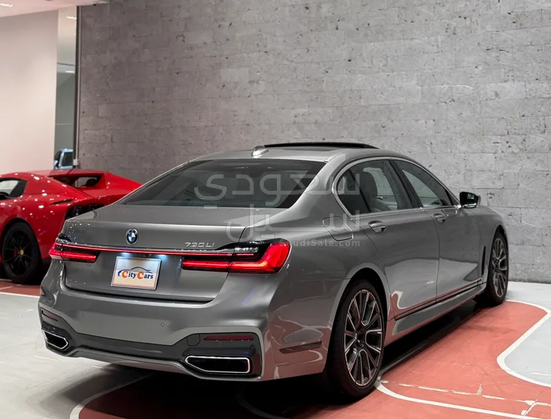 2022 BMW 7 Series 730Li