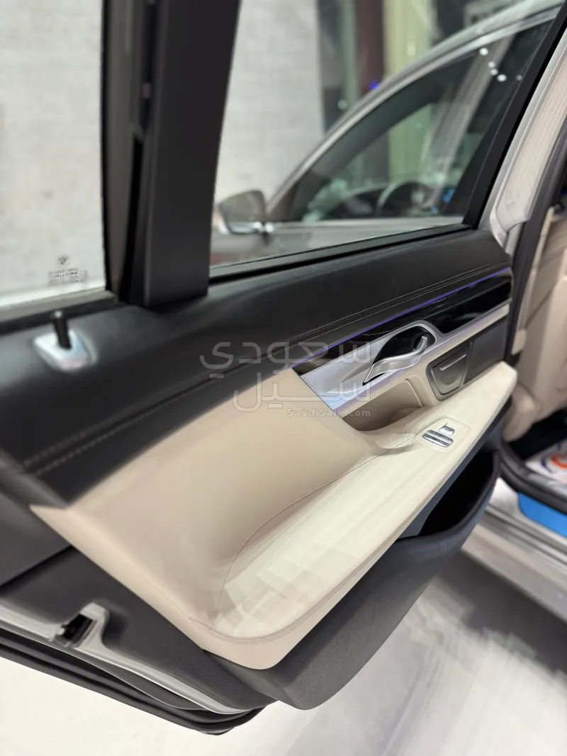 2022 BMW 7 Series 730Li