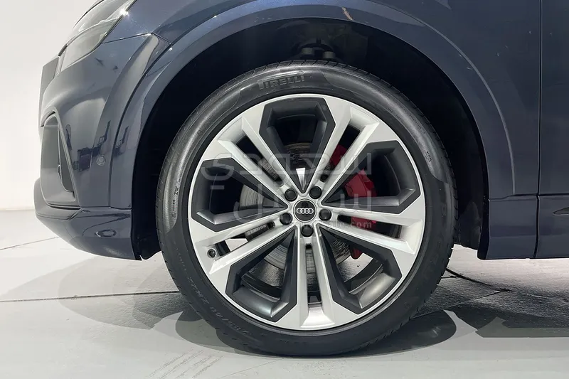 2023 اودي كيو 8