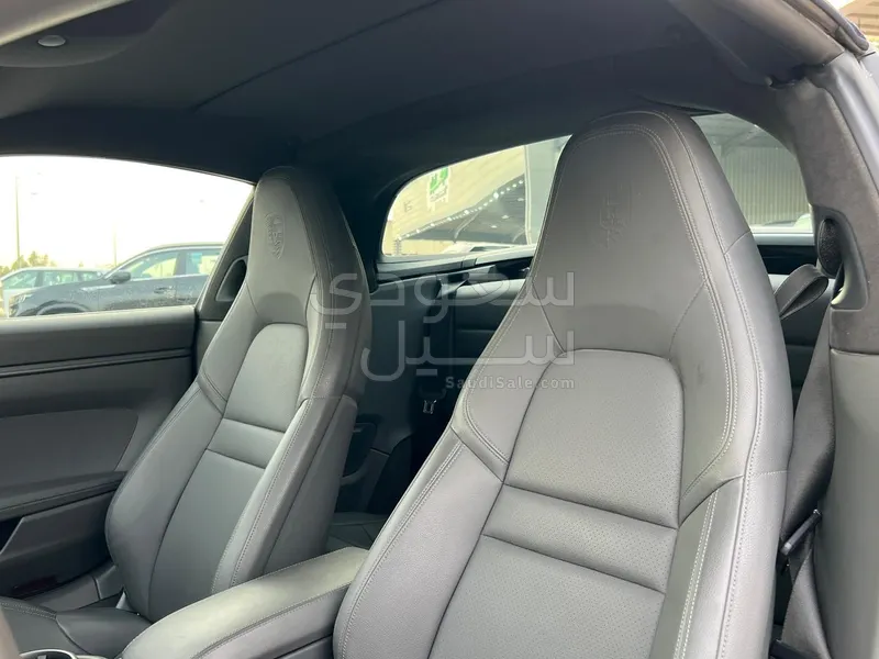 2021 بورش 911 تارجا