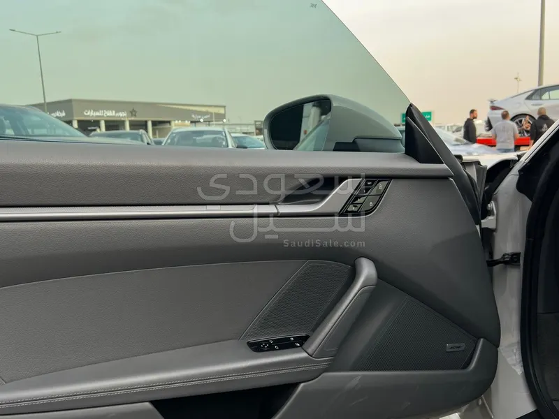 2021 بورش 911 تارجا