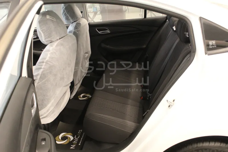 2025 ام جي ام جي 5