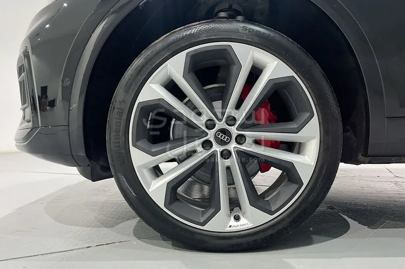 2025 اودي كيو 5 اس لاين