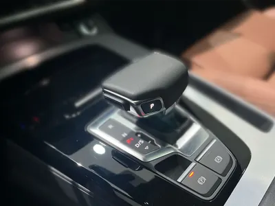 2025 اودي كيو 5 اس لاين