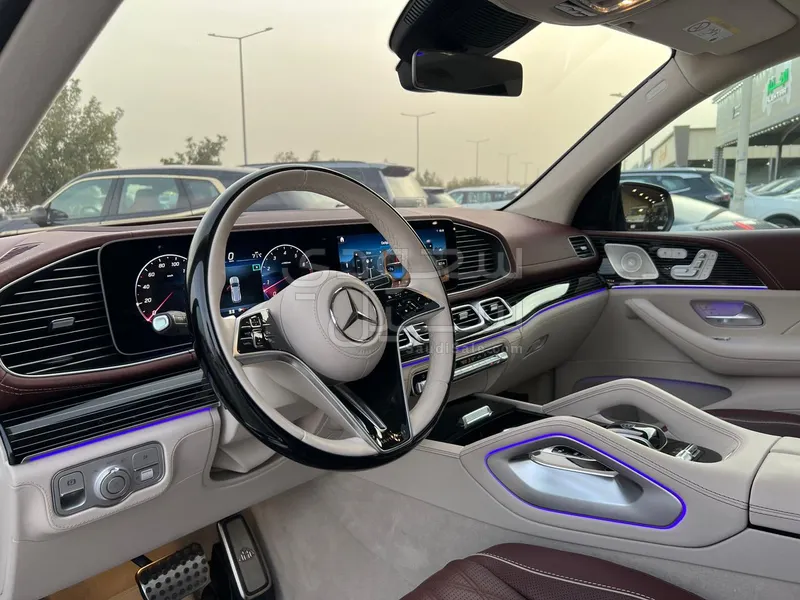 2025 مرسيدس - بنز إس 600 مايباخ