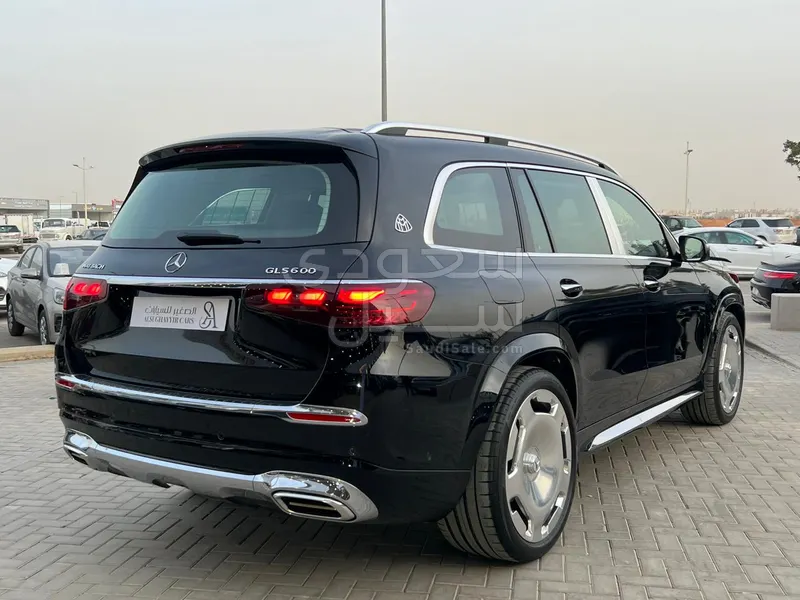 2025 مرسيدس - بنز إس 600 مايباخ