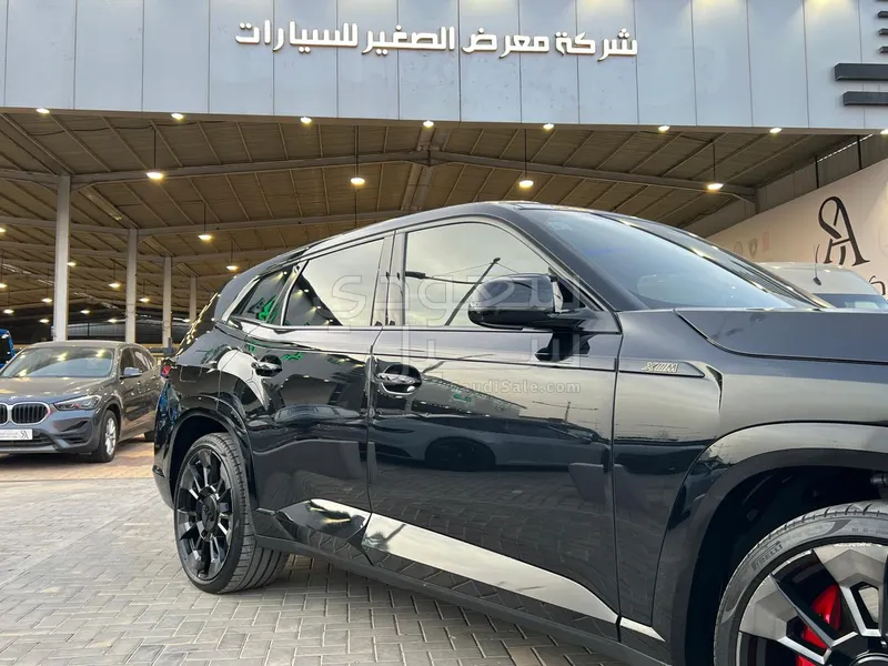 2024 بي ام دبليو اكس ام