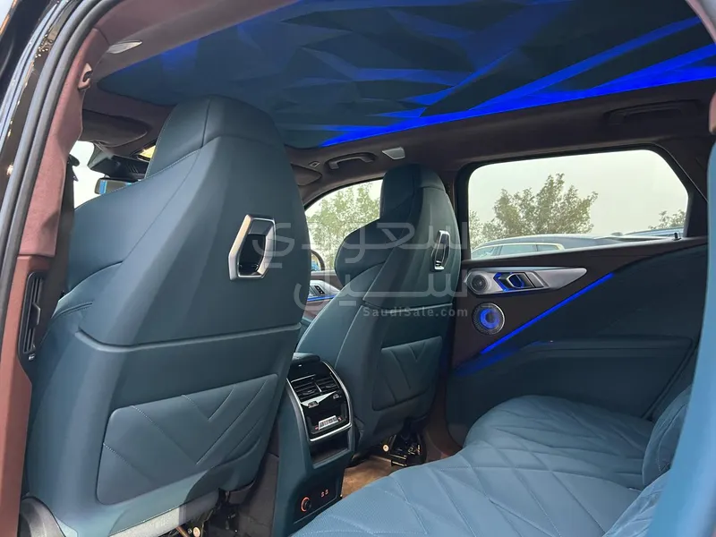 2024 بي ام دبليو اكس ام