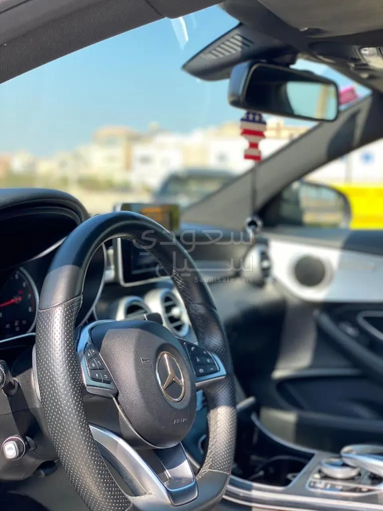 2018 مرسيدس - بنز سي 300