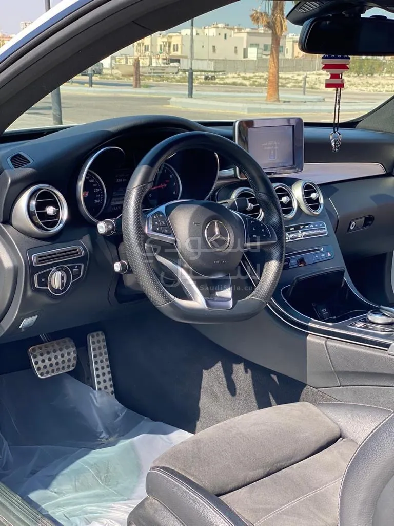 2018 مرسيدس - بنز سي 300