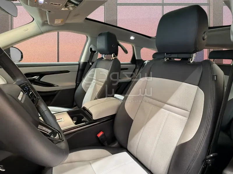 2025 Land Rover Range Rover Evoque Dynamic