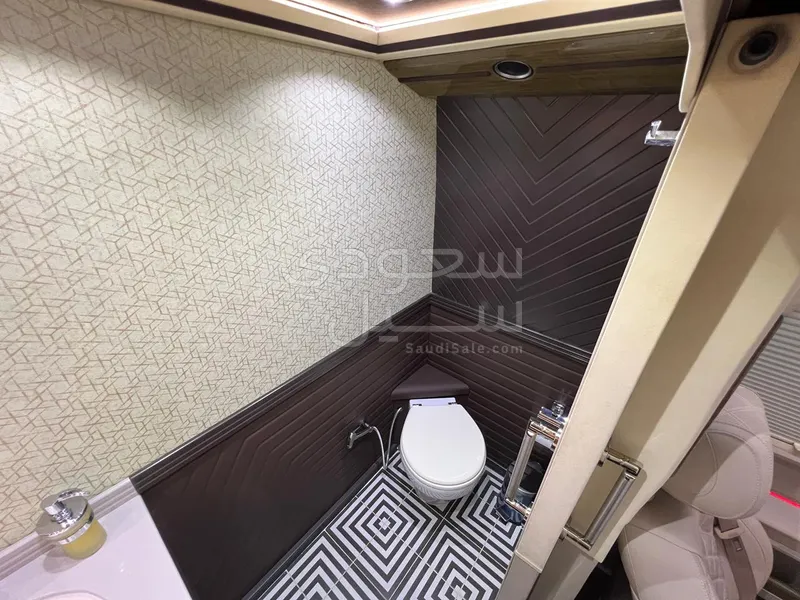 2021 مرسيدس - بنز في 300دي