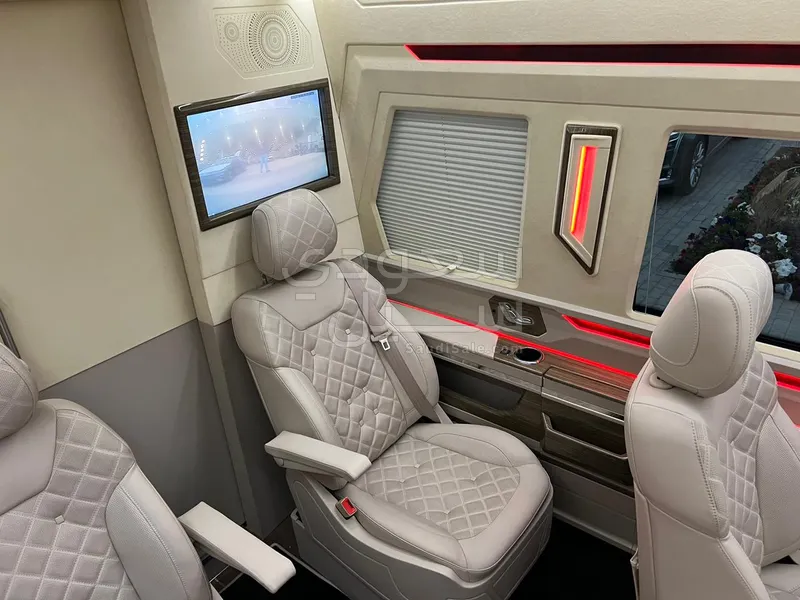 2021 مرسيدس - بنز في 300دي