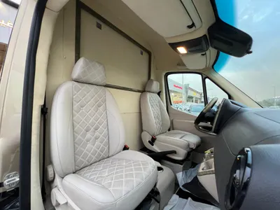 2021 مرسيدس - بنز في 300دي