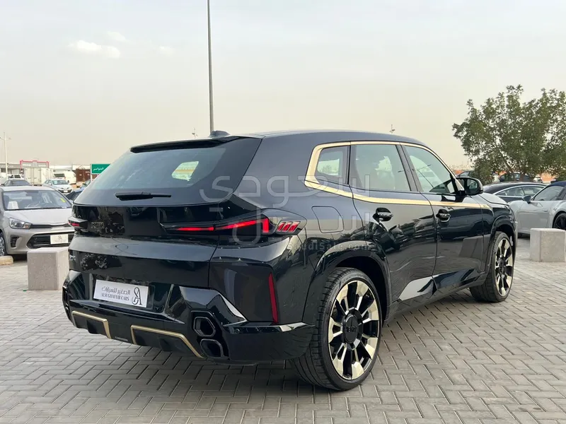 2023 بي ام دبليو اكس ام