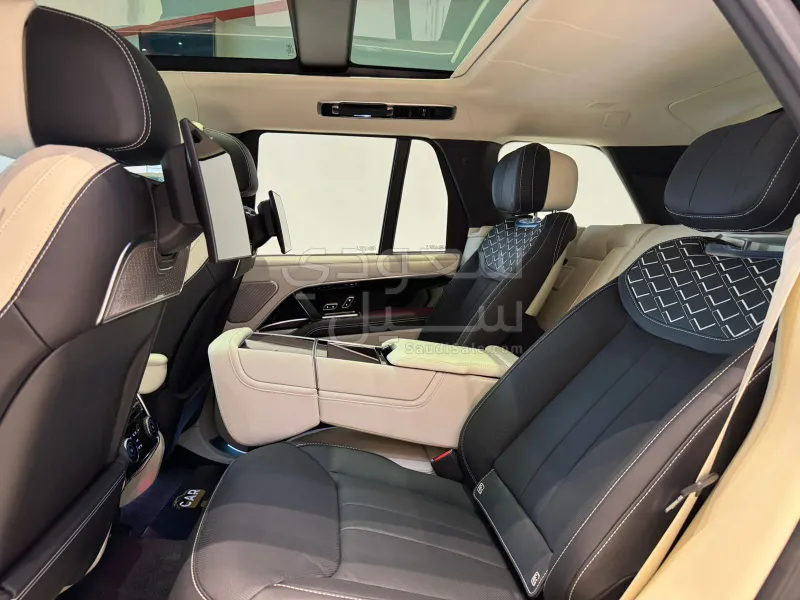 2025 Land Rover Range Rover SV Autobiography