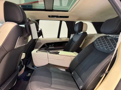 2025 Land Rover Range Rover SV Autobiography